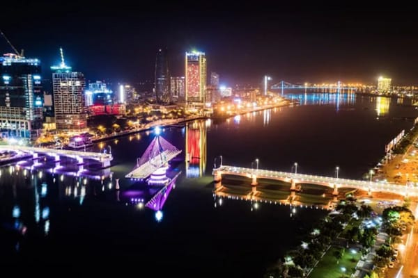 Cầu sông Hàn Đà Nẵng với khả năng xoay 90 độ ấn tượng